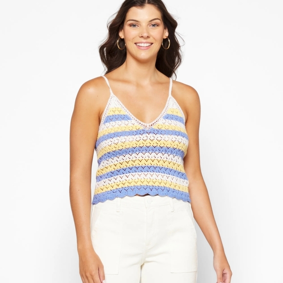 Cropped Knitted Tank Top - Picture 1 of 4